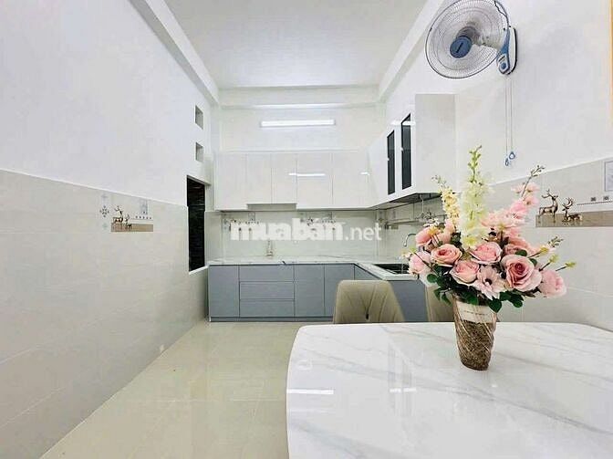 Cho thuê nhà mới sạch sẽ full nội thất Gò Vấp