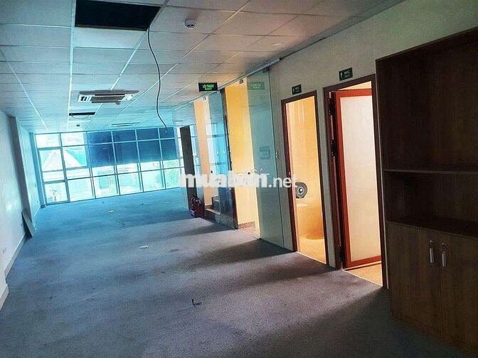 Tìm kiếm tòa nhà đầu tư văn phòng ở đâu xa. Quận 10