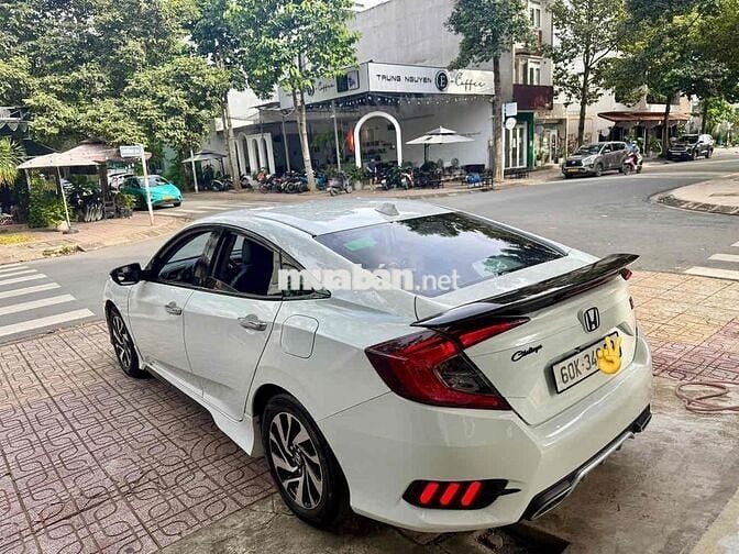 Honda Civic 2018 1.8 E - 87000 km