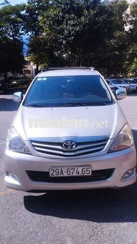 Toyota Innova 2010 G - 160000 km
