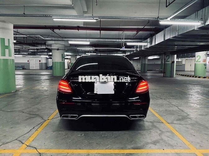 Mercedes-Benz E200 2020 Độ mâm S400 Đen