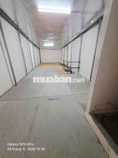 Nhà nguyên căn 4❌20+1 gác suốt có ban công hẻm tải.LVQưới,BTân