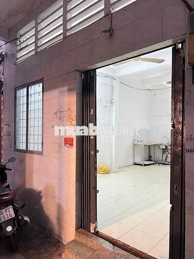 Cho Thuê nhà nguyên căn, hẻm phố đi bộ Bùi Viện Quận 1