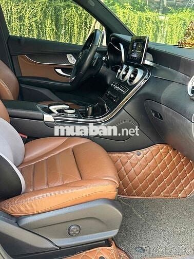 Mercedes-Benz GLC300 4Matic 2018 Model 2019