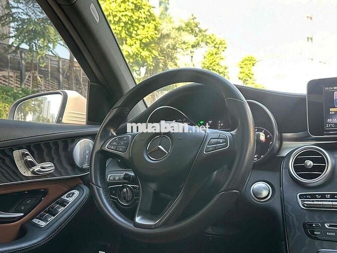 Mercedes-Benz GLC300 4Matic 2018 Model 2019