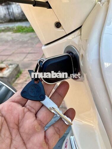 Thương Hiệu Châu Âu PEUGEOT DJANGO 125i ABS 4400Km