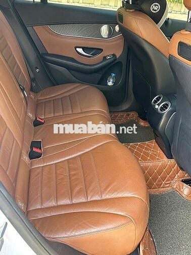 Mercedes-Benz GLC300 4Matic 2018 Model 2019