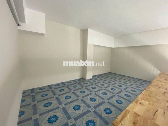 PHÒNG BAN CÔNG GÁC KHÔNG ĐỤNG ĐẦU SIÊU THOÁNG