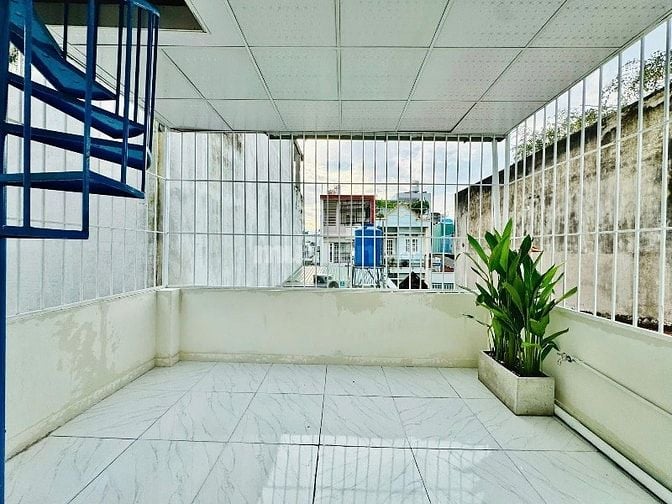 Lên sóng siêu phẩm đường Lê Hồng Phong P2 Q5 40,7m2, 2tỷ350tr