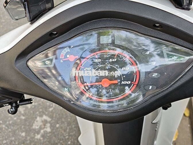 Honda Wave 50cc Trắng 360 km
