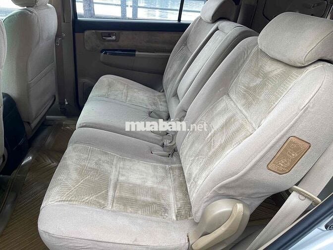 Cần bán futuner MT 2015 máy dàu màu bạc