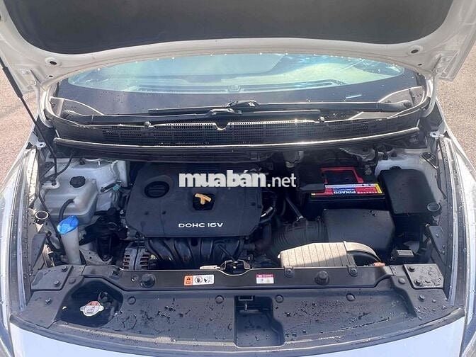 KIA RONDO 7chỗ 2017  Tự động . xe gia đình