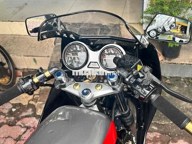 Cần Bán Xe 2ThìHải Quan Chính Ngạch Giấy Chính Chủ