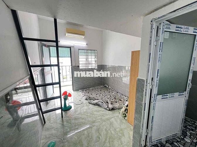 CHO THUÊ PHÒNG BAN CÔNG GIÁ RẺ GẦN BỆNH VIỆN THỐNG NHẤT - BỜ KÈ HSA