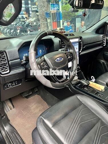 Ford Everest Titanium 4x4 model 2023 - Siêu đẹp