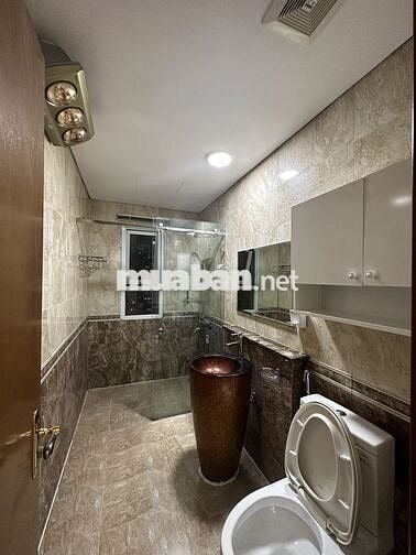 Siêu Hot - Golden Palace - Mễ Trì 117m2 3PN đồ cơ bản đẹp chỉ 16tr/th