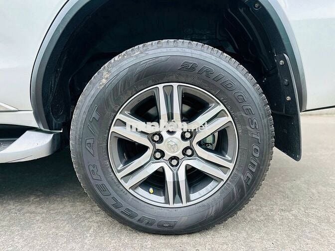 Toyota Fortuner Dầu 2.4 4x2 AT 2022 - 68000 km