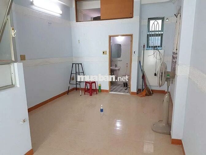 4PN 4WC. Nhà hẻm Nguyễn Chí Thanh - BV Chợ Rẫy, Q11, 3 Lầu ST, 4x14m