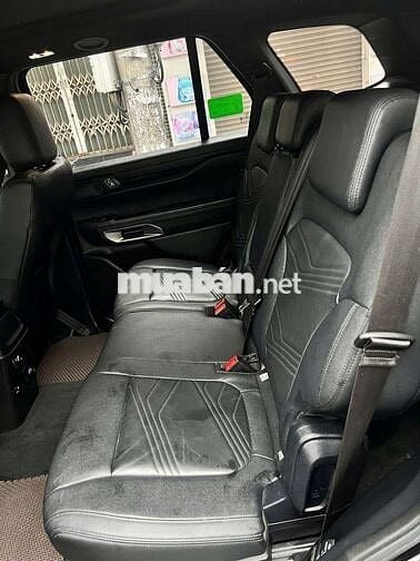 Ford Everest Titanium 4x4 model 2023 - Siêu đẹp