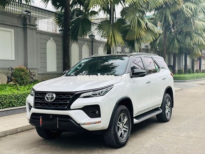 Toyota Fortuner Dầu 2.4 4x2 AT 2022 - 68000 km