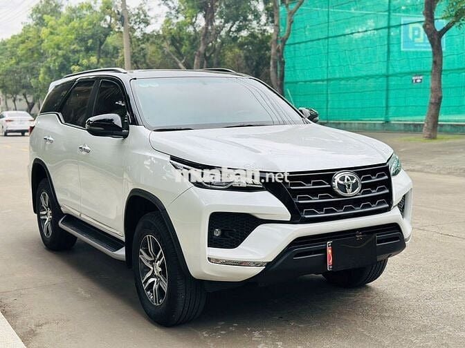 Toyota Fortuner Dầu 2.4 4x2 AT 2022 - 68000 km