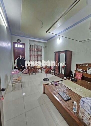 NHÀ 4 TẦNG CÓ SÂN THƯƠNG 149M2 MẶT TIỀN ĐƯỜNG PHAN ĐĂNG LƯU TIỆN KD