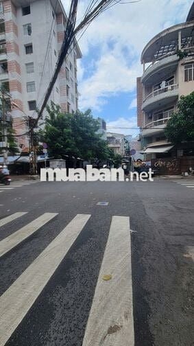 5PN, 4WC. Hẻm xe hơi Lãnh Binh Thăng - Tuệ Tĩnh, Q11. DT: 4.5x14m