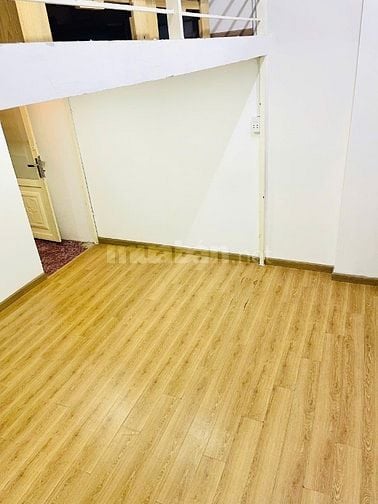 CHDV 30m2 gác cao cửa sổ lớn đường Giải Phóng Tân Bình chỉ 5,5 triệu