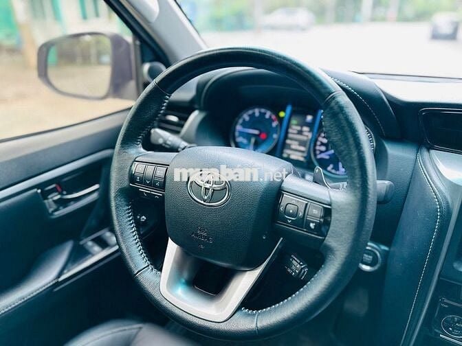 Toyota Fortuner Dầu 2.4 4x2 AT 2022 - 68000 km