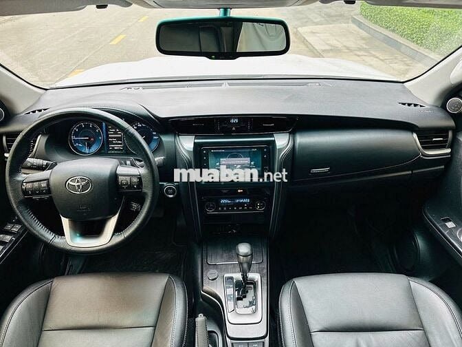 Toyota Fortuner Dầu 2.4 4x2 AT 2022 - 68000 km