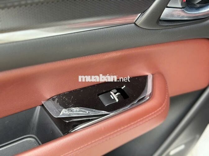 Mazda CX 8 2025 Luxury 2.5 AT - 3000 km