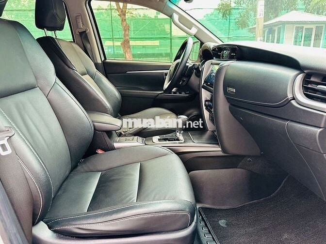 Toyota Fortuner Dầu 2.4 4x2 AT 2022 - 68000 km
