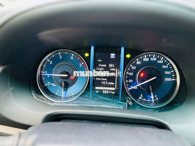 Toyota Fortuner Dầu 2.4 4x2 AT 2022 - 68000 km