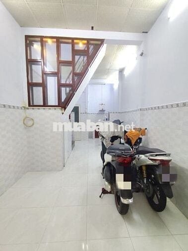 Nhà 2 tầng hẻm 3m Võ Trường Toản P12 Q5. Nhà đẹp ở ngay, hẻm an ninh.