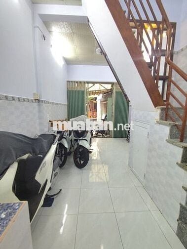 Nhà 2 tầng hẻm 3m Võ Trường Toản P12 Q5. Nhà đẹp ở ngay, hẻm an ninh.