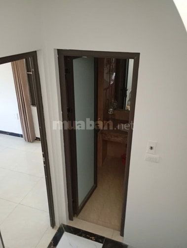 CHO HỘ GIA ĐÌNH THUÊ NGUYÊN CĂN NHÀ PHỐ XUÂN ĐỖ, CỰ KHỐI, CĂN GÓC. NGÕ