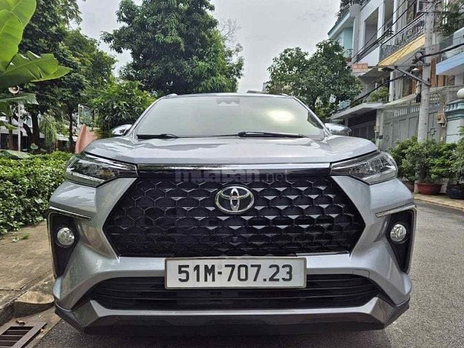 Toyota Veloz Cross 1.5 CVT TOP 2023,gia đình sử dụng mới 98%.