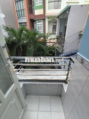 Nhà 2 tầng hẻm 3m Võ Trường Toản P12 Q5. Nhà đẹp ở ngay, hẻm an ninh.