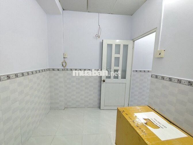 Nhà 2 tầng hẻm 3m Võ Trường Toản P12 Q5. Nhà đẹp ở ngay, hẻm an ninh.