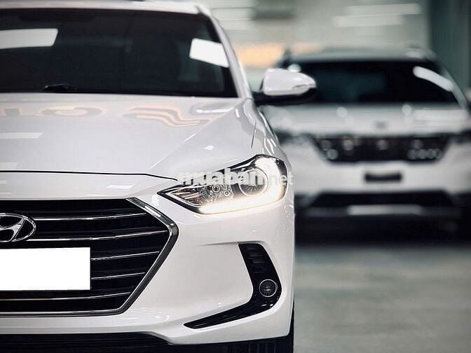Hyundai Elantra 2018 1.6 AT GLS - 70,000 km cọp.