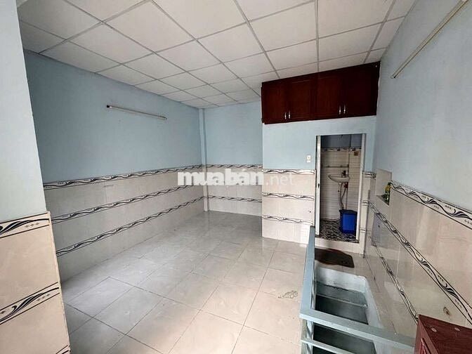 Cho thuê Nhà 5 tầng Bình Tân. Đường Lớn. Vĩa hè rộng. 80tr