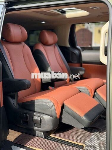 Kia carnival 2.2Dsignature 7s 6000 km