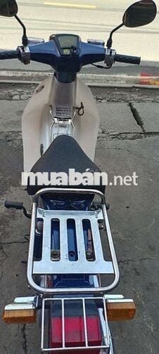 Honda Cúp 50 Xanh Trắng