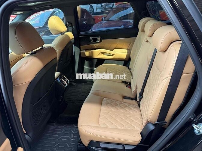 Kia Sorento 2024 Signature 2.5 AT AWD - 16000 km