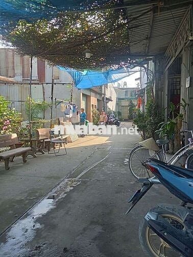 Nhà thuê 4×16 Gác Lửng có 1 PN. Đường vĩnh lộc B chợ Ấp 5