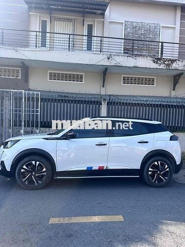 Peugeot 2008 2022 GT Line 1.2 AT - 60 km