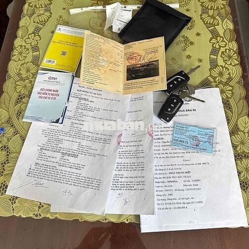 Toyota Camry 3.0XLE   khoá bấm , máy êm ru