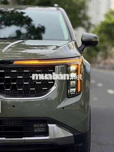 Kia carnival 2.2Dsignature 7s 6000 km