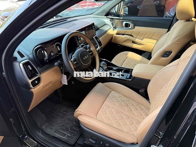 Kia Sorento 2024 Signature 2.5 AT AWD - 16000 km