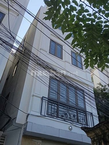 CHO HỘ GIA ĐÌNH THUÊ NGUYÊN CĂN NHÀ PHỐ XUÂN ĐỖ, CỰ KHỐI, CĂN GÓC. NGÕ